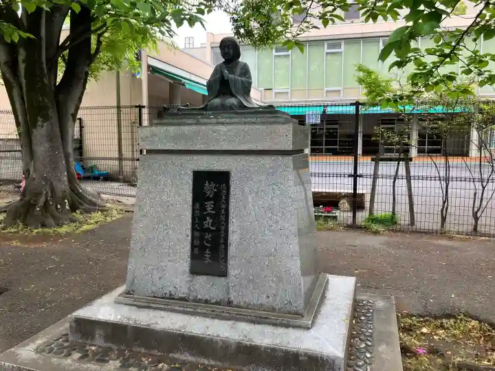霊巌寺の{uncategorized: "未分類", other: "その他", undefined: "問題あり", building: "その他建物", grave: "お墓", sacred_gate: "鳥居", guardian: "狛犬", statue: "像", buddha: "仏像", history: "歴史", nature: "自然", garden: "庭園", animal: "動物", pagoda: "塔", temizu: "手水舎", mountain_gate: "山門・神門", sanctuary: "本殿・本堂", subordinate: "末社・摂社", art: "芸術", scenery: "景色", jizo: "地蔵", ema: "絵馬", goshuin: "御朱印", omikuji: "おみくじ", items: "授与品その他", amulet: "お守り", goshuincho: "御朱印帳", eats: "食事", festival: "お祭り", votive_dance: "神楽", shichigosan: "七五三参", wedding: "結婚式", experience: "体験その他", initially: "初詣", around: "周辺", anti_infection: "感染症対策"}