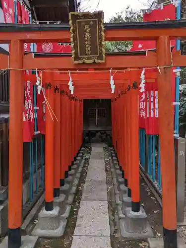 諏訪神社の鳥居