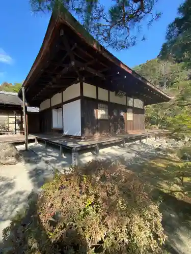慈照寺（慈照禅寺・銀閣寺）の{uncategorized: "未分類", other: "その他", undefined: "問題あり", building: "その他建物", grave: "お墓", sacred_gate: "鳥居", guardian: "狛犬", statue: "像", buddha: "仏像", history: "歴史", nature: "自然", garden: "庭園", animal: "動物", pagoda: "塔", temizu: "手水舎", mountain_gate: "山門・神門", sanctuary: "本殿・本堂", subordinate: "末社・摂社", art: "芸術", scenery: "景色", jizo: "地蔵", ema: "絵馬", goshuin: "御朱印", omikuji: "おみくじ", items: "授与品その他", amulet: "お守り", goshuincho: "御朱印帳", eats: "食事", festival: "お祭り", votive_dance: "神楽", shichigosan: "七五三参", wedding: "結婚式", experience: "体験その他", initially: "初詣", around: "周辺", anti_infection: "感染症対策"}