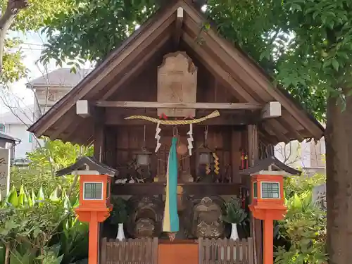 三条八幡神社の末社・摂社