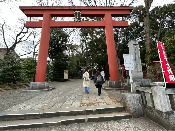 世田谷八幡宮の{uncategorized: "未分類", other: "その他", undefined: "問題あり", building: "その他建物", grave: "お墓", sacred_gate: "鳥居", guardian: "狛犬", statue: "像", buddha: "仏像", history: "歴史", nature: "自然", garden: "庭園", animal: "動物", pagoda: "塔", temizu: "手水舎", mountain_gate: "山門・神門", sanctuary: "本殿・本堂", subordinate: "末社・摂社", art: "芸術", scenery: "景色", jizo: "地蔵", ema: "絵馬", goshuin: "御朱印", omikuji: "おみくじ", items: "授与品その他", amulet: "お守り", goshuincho: "御朱印帳", eats: "食事", festival: "お祭り", votive_dance: "神楽", shichigosan: "七五三参", wedding: "結婚式", experience: "体験その他", initially: "初詣", around: "周辺", anti_infection: "感染症対策"}