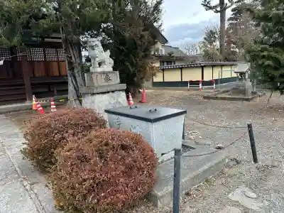 氷鉋斗賣神社の{uncategorized: "未分類", other: "その他", undefined: "問題あり", building: "その他建物", grave: "お墓", sacred_gate: "鳥居", guardian: "狛犬", statue: "像", buddha: "仏像", history: "歴史", nature: "自然", garden: "庭園", animal: "動物", pagoda: "塔", temizu: "手水舎", mountain_gate: "山門・神門", sanctuary: "本殿・本堂", subordinate: "末社・摂社", art: "芸術", scenery: "景色", jizo: "地蔵", ema: "絵馬", goshuin: "御朱印", omikuji: "おみくじ", items: "授与品その他", amulet: "お守り", goshuincho: "御朱印帳", eats: "食事", festival: "お祭り", votive_dance: "神楽", shichigosan: "七五三参", wedding: "結婚式", experience: "体験その他", initially: "初詣", around: "周辺", anti_infection: "感染症対策"}