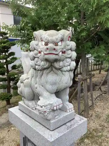 伊副神社の狛犬