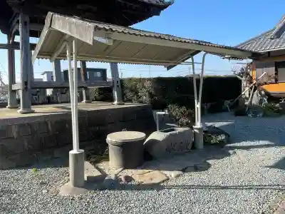 光輪寺の{uncategorized: "未分類", other: "その他", undefined: "問題あり", building: "その他建物", grave: "お墓", sacred_gate: "鳥居", guardian: "狛犬", statue: "像", buddha: "仏像", history: "歴史", nature: "自然", garden: "庭園", animal: "動物", pagoda: "塔", temizu: "手水舎", mountain_gate: "山門・神門", sanctuary: "本殿・本堂", subordinate: "末社・摂社", art: "芸術", scenery: "景色", jizo: "地蔵", ema: "絵馬", goshuin: "御朱印", omikuji: "おみくじ", items: "授与品その他", amulet: "お守り", goshuincho: "御朱印帳", eats: "食事", festival: "お祭り", votive_dance: "神楽", shichigosan: "七五三参", wedding: "結婚式", experience: "体験その他", initially: "初詣", around: "周辺", anti_infection: "感染症対策"}