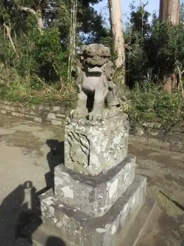 海南刀切神社の狛犬