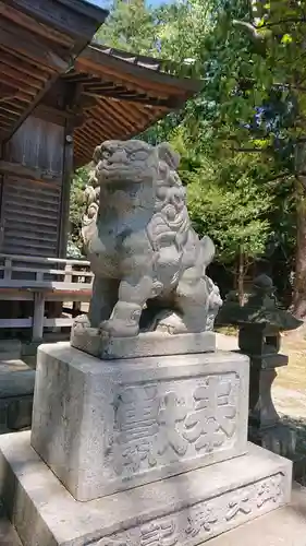 居神神社の狛犬