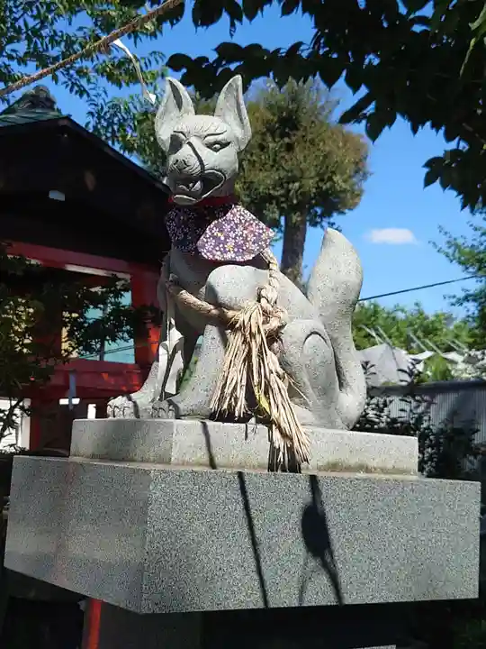 塚越稲荷神社の狛犬