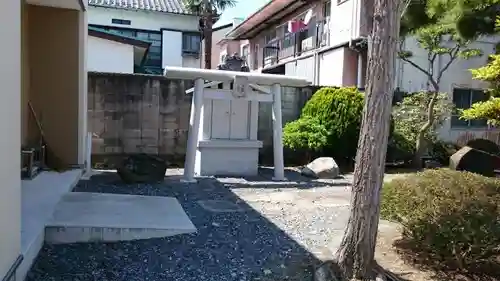 金山水天神社の建物その他