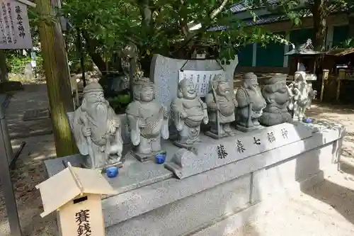 藤森神社の像