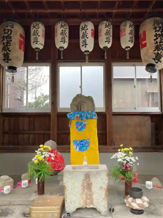 胴切れの地蔵の地蔵