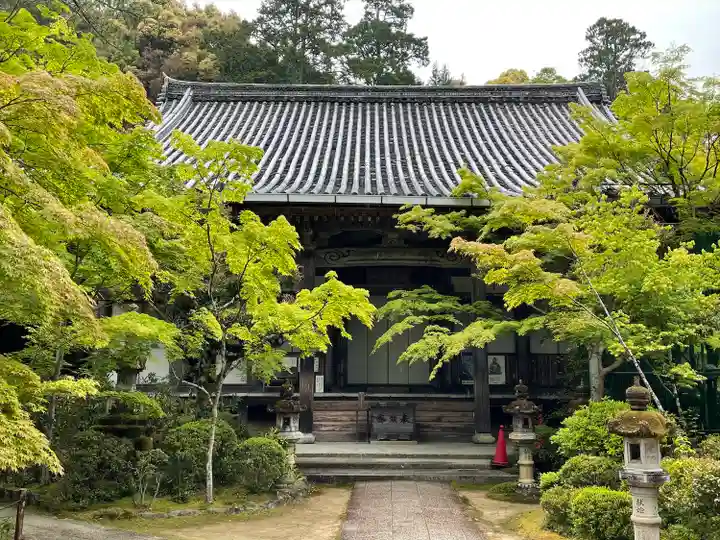 西明寺の本殿・本堂