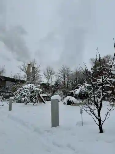 秋葉神社の{uncategorized: "未分類", other: "その他", undefined: "問題あり", building: "その他建物", grave: "お墓", sacred_gate: "鳥居", guardian: "狛犬", statue: "像", buddha: "仏像", history: "歴史", nature: "自然", garden: "庭園", animal: "動物", pagoda: "塔", temizu: "手水舎", mountain_gate: "山門・神門", sanctuary: "本殿・本堂", subordinate: "末社・摂社", art: "芸術", scenery: "景色", jizo: "地蔵", ema: "絵馬", goshuin: "御朱印", omikuji: "おみくじ", items: "授与品その他", amulet: "お守り", goshuincho: "御朱印帳", eats: "食事", festival: "お祭り", votive_dance: "神楽", shichigosan: "七五三参", wedding: "結婚式", experience: "体験その他", initially: "初詣", around: "周辺", anti_infection: "感染症対策"}