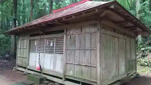 稲荷神社の本殿