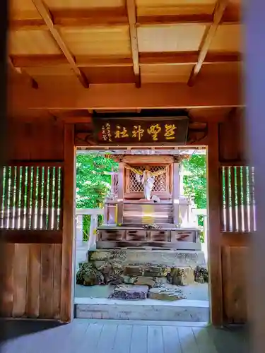 熊野神社の本殿・本堂