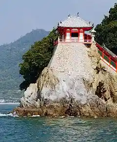 磐台寺の本殿