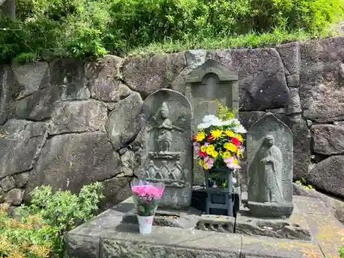 孝道山の{uncategorized: "未分類", other: "その他", undefined: "問題あり", building: "その他建物", grave: "お墓", sacred_gate: "鳥居", guardian: "狛犬", statue: "像", buddha: "仏像", history: "歴史", nature: "自然", garden: "庭園", animal: "動物", pagoda: "塔", temizu: "手水舎", mountain_gate: "山門・神門", sanctuary: "本殿・本堂", subordinate: "末社・摂社", art: "芸術", scenery: "景色", jizo: "地蔵", ema: "絵馬", goshuin: "御朱印", omikuji: "おみくじ", items: "授与品その他", amulet: "お守り", goshuincho: "御朱印帳", eats: "食事", festival: "お祭り", votive_dance: "神楽", shichigosan: "七五三参", wedding: "結婚式", experience: "体験その他", initially: "初詣", around: "周辺", anti_infection: "感染症対策"}