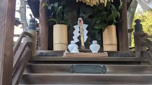 新羅神社の末社・摂社