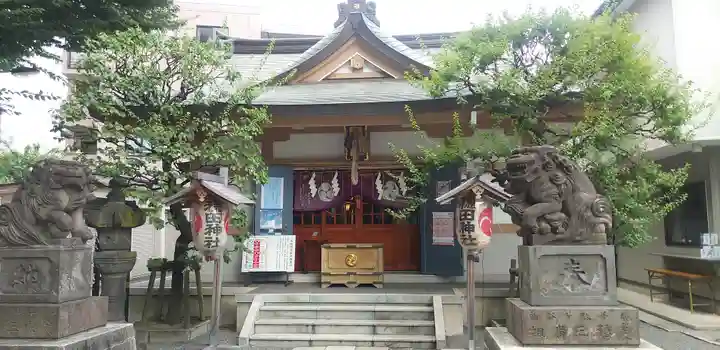 穏田神社の本殿・本堂