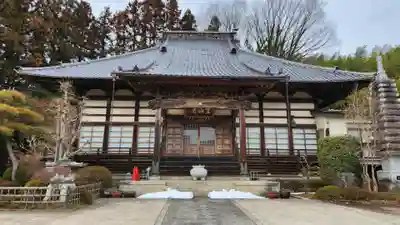 霊山寺の本殿・本堂