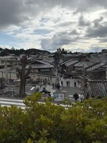 清水寺の{uncategorized: "未分類", other: "その他", undefined: "問題あり", building: "その他建物", grave: "お墓", sacred_gate: "鳥居", guardian: "狛犬", statue: "像", buddha: "仏像", history: "歴史", nature: "自然", garden: "庭園", animal: "動物", pagoda: "塔", temizu: "手水舎", mountain_gate: "山門・神門", sanctuary: "本殿・本堂", subordinate: "末社・摂社", art: "芸術", scenery: "景色", jizo: "地蔵", ema: "絵馬", goshuin: "御朱印", omikuji: "おみくじ", items: "授与品その他", amulet: "お守り", goshuincho: "御朱印帳", eats: "食事", festival: "お祭り", votive_dance: "神楽", shichigosan: "七五三参", wedding: "結婚式", experience: "体験その他", initially: "初詣", around: "周辺", anti_infection: "感染症対策"}