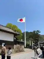 出雲大社神楽殿の{uncategorized: "未分類", other: "その他", undefined: "問題あり", building: "その他建物", grave: "お墓", sacred_gate: "鳥居", guardian: "狛犬", statue: "像", buddha: "仏像", history: "歴史", nature: "自然", garden: "庭園", animal: "動物", pagoda: "塔", temizu: "手水舎", mountain_gate: "山門・神門", sanctuary: "本殿・本堂", subordinate: "末社・摂社", art: "芸術", scenery: "景色", jizo: "地蔵", ema: "絵馬", goshuin: "御朱印", omikuji: "おみくじ", items: "授与品その他", amulet: "お守り", goshuincho: "御朱印帳", eats: "食事", festival: "お祭り", votive_dance: "神楽", shichigosan: "七五三参", wedding: "結婚式", experience: "体験その他", initially: "初詣", around: "周辺", anti_infection: "感染症対策"}