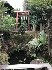 横浜御嶽神社の末社