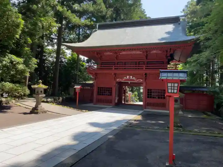 富士山東口本宮 冨士浅間神社の山門・神門