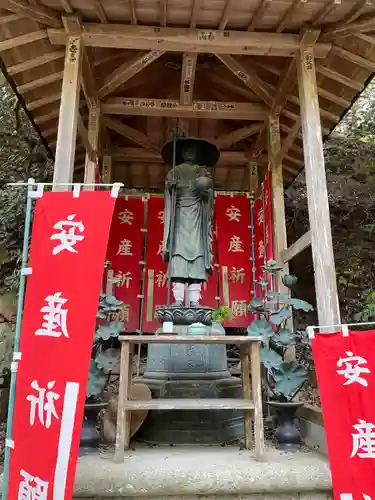 極楽寺の像