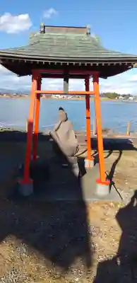 浮島辨財天の像