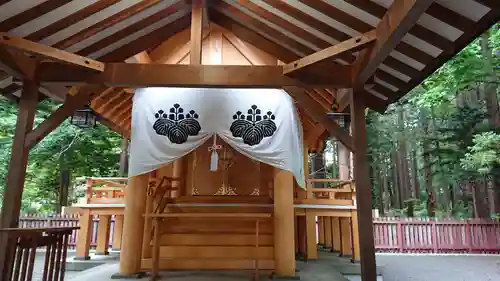 開拓神社の本殿