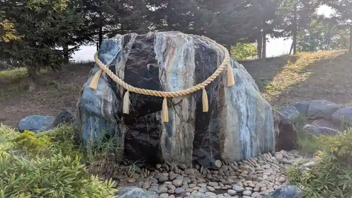 いで湯の磐座の本殿・本堂