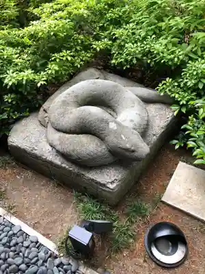 増上寺塔頭 三縁山 宝珠院の狛犬