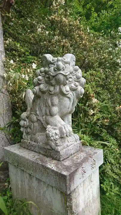 八幡神社の狛犬