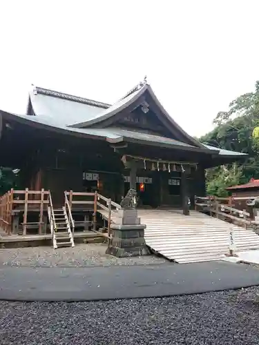 府八幡宮の本殿・本堂