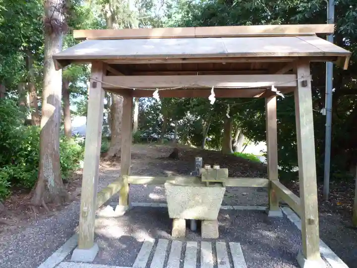 関神社の手水舎