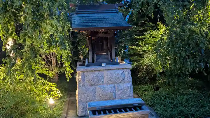 鉄道神社の本殿・本堂