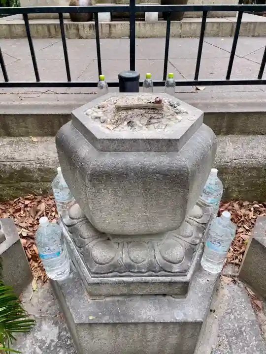 普門院の{uncategorized: "未分類", other: "その他", undefined: "問題あり", building: "その他建物", grave: "お墓", sacred_gate: "鳥居", guardian: "狛犬", statue: "像", buddha: "仏像", history: "歴史", nature: "自然", garden: "庭園", animal: "動物", pagoda: "塔", temizu: "手水舎", mountain_gate: "山門・神門", sanctuary: "本殿・本堂", subordinate: "末社・摂社", art: "芸術", scenery: "景色", jizo: "地蔵", ema: "絵馬", goshuin: "御朱印", omikuji: "おみくじ", items: "授与品その他", amulet: "お守り", goshuincho: "御朱印帳", eats: "食事", festival: "お祭り", votive_dance: "神楽", shichigosan: "七五三参", wedding: "結婚式", experience: "体験その他", initially: "初詣", around: "周辺", anti_infection: "感染症対策"}