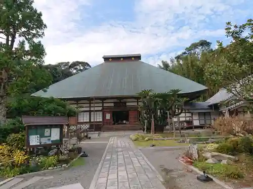 般若寺の本殿・本堂