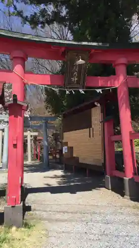 鼻顔稲荷神社の鳥居