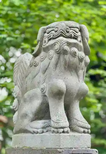 八幡愛宕神社（旭川神社）の{uncategorized: "未分類", other: "その他", undefined: "問題あり", building: "その他建物", grave: "お墓", sacred_gate: "鳥居", guardian: "狛犬", statue: "像", buddha: "仏像", history: "歴史", nature: "自然", garden: "庭園", animal: "動物", pagoda: "塔", temizu: "手水舎", mountain_gate: "山門・神門", sanctuary: "本殿・本堂", subordinate: "末社・摂社", art: "芸術", scenery: "景色", jizo: "地蔵", ema: "絵馬", goshuin: "御朱印", omikuji: "おみくじ", items: "授与品その他", amulet: "お守り", goshuincho: "御朱印帳", eats: "食事", festival: "お祭り", votive_dance: "神楽", shichigosan: "七五三参", wedding: "結婚式", experience: "体験その他", initially: "初詣", around: "周辺", anti_infection: "感染症対策"}