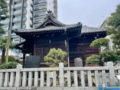 胡録神社の{uncategorized: "未分類", other: "その他", undefined: "問題あり", building: "その他建物", grave: "お墓", sacred_gate: "鳥居", guardian: "狛犬", statue: "像", buddha: "仏像", history: "歴史", nature: "自然", garden: "庭園", animal: "動物", pagoda: "塔", temizu: "手水舎", mountain_gate: "山門・神門", sanctuary: "本殿・本堂", subordinate: "末社・摂社", art: "芸術", scenery: "景色", jizo: "地蔵", ema: "絵馬", goshuin: "御朱印", omikuji: "おみくじ", items: "授与品その他", amulet: "お守り", goshuincho: "御朱印帳", eats: "食事", festival: "お祭り", votive_dance: "神楽", shichigosan: "七五三参", wedding: "結婚式", experience: "体験その他", initially: "初詣", around: "周辺", anti_infection: "感染症対策"}
