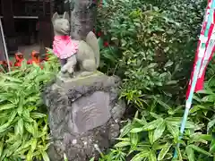 花園稲荷神社の狛犬