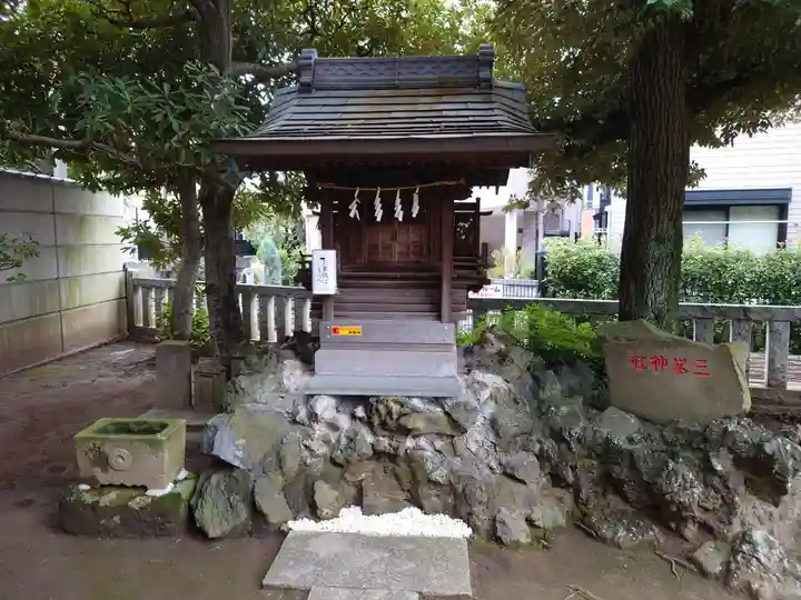 綾瀬稲荷神社(東京都)