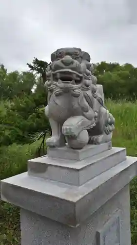 岡山神社の狛犬