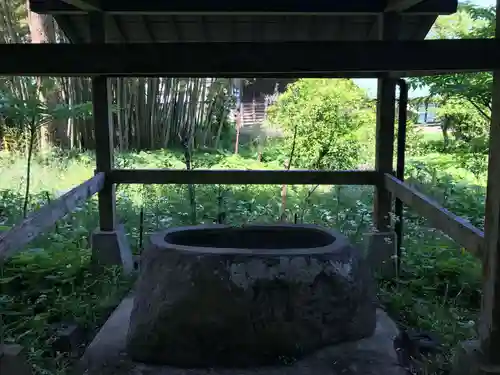 八幡神社の手水舎