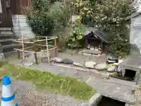 石仏(しんびょうしの霊水)の{uncategorized: "未分類", other: "その他", undefined: "問題あり", building: "その他建物", grave: "お墓", sacred_gate: "鳥居", guardian: "狛犬", statue: "像", buddha: "仏像", history: "歴史", nature: "自然", garden: "庭園", animal: "動物", pagoda: "塔", temizu: "手水舎", mountain_gate: "山門・神門", sanctuary: "本殿・本堂", subordinate: "末社・摂社", art: "芸術", scenery: "景色", jizo: "地蔵", ema: "絵馬", goshuin: "御朱印", omikuji: "おみくじ", items: "授与品その他", amulet: "お守り", goshuincho: "御朱印帳", eats: "食事", festival: "お祭り", votive_dance: "神楽", shichigosan: "七五三参", wedding: "結婚式", experience: "体験その他", initially: "初詣", around: "周辺", anti_infection: "感染症対策"}