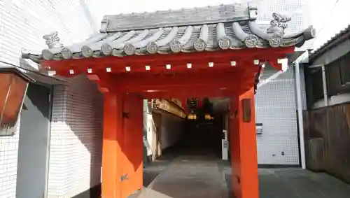 正覚寺の山門・神門