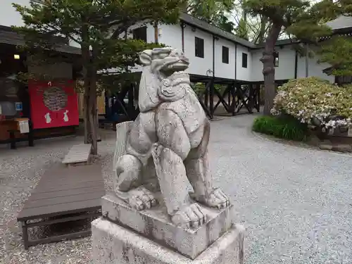 湯倉神社の狛犬