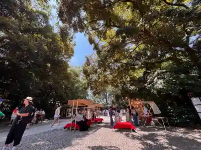 川越氷川神社の{uncategorized: "未分類", other: "その他", undefined: "問題あり", building: "その他建物", grave: "お墓", sacred_gate: "鳥居", guardian: "狛犬", statue: "像", buddha: "仏像", history: "歴史", nature: "自然", garden: "庭園", animal: "動物", pagoda: "塔", temizu: "手水舎", mountain_gate: "山門・神門", sanctuary: "本殿・本堂", subordinate: "末社・摂社", art: "芸術", scenery: "景色", jizo: "地蔵", ema: "絵馬", goshuin: "御朱印", omikuji: "おみくじ", items: "授与品その他", amulet: "お守り", goshuincho: "御朱印帳", eats: "食事", festival: "お祭り", votive_dance: "神楽", shichigosan: "七五三参", wedding: "結婚式", experience: "体験その他", initially: "初詣", around: "周辺", anti_infection: "感染症対策"}