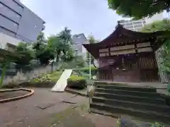 出世稲荷神社（春日稲荷神社）の建物その他